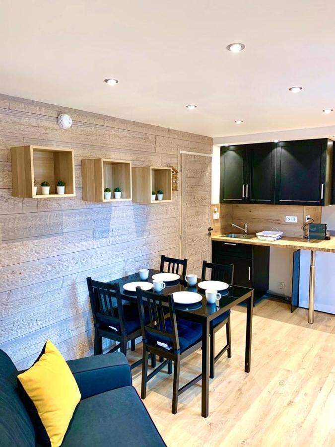 Appartement Chaleureux Au Pied Des Pistes, 4 Personnes, Wifi Val Thorens Esterno foto